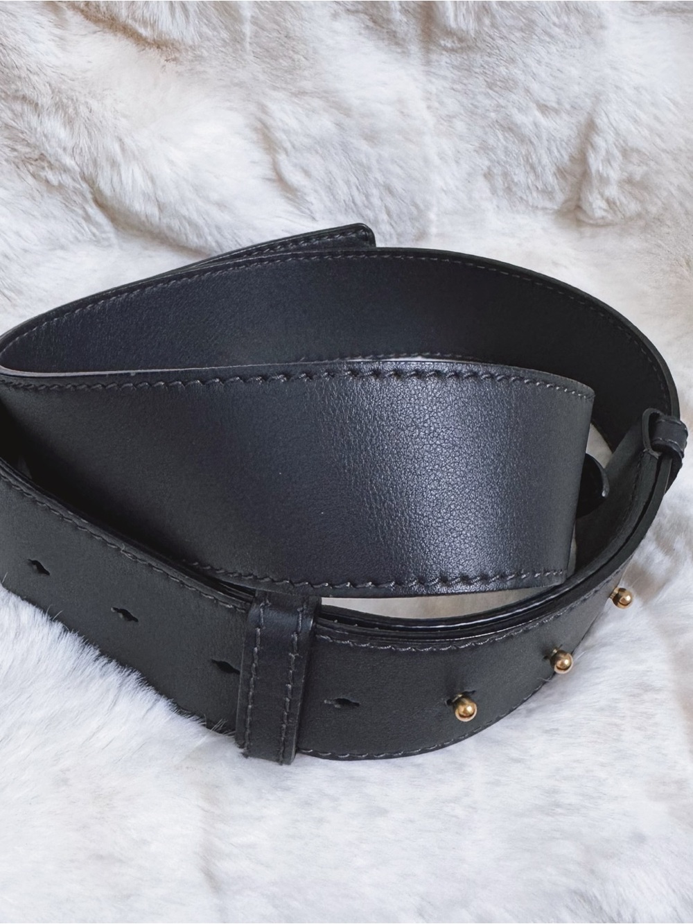 Dior Dioravenue Bucket Bag - Picture 12 of 13